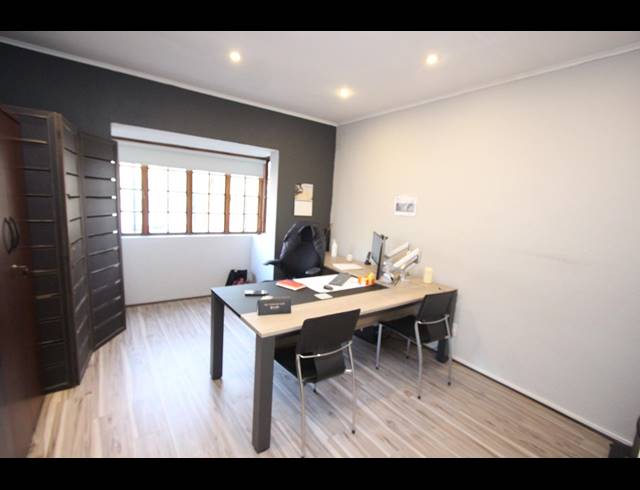 350M² BUILDING FOR SALE IN EDENVALE CENTRAL